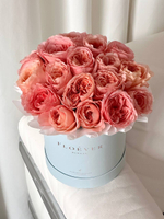 Розы Лондон Таймс в коробке М