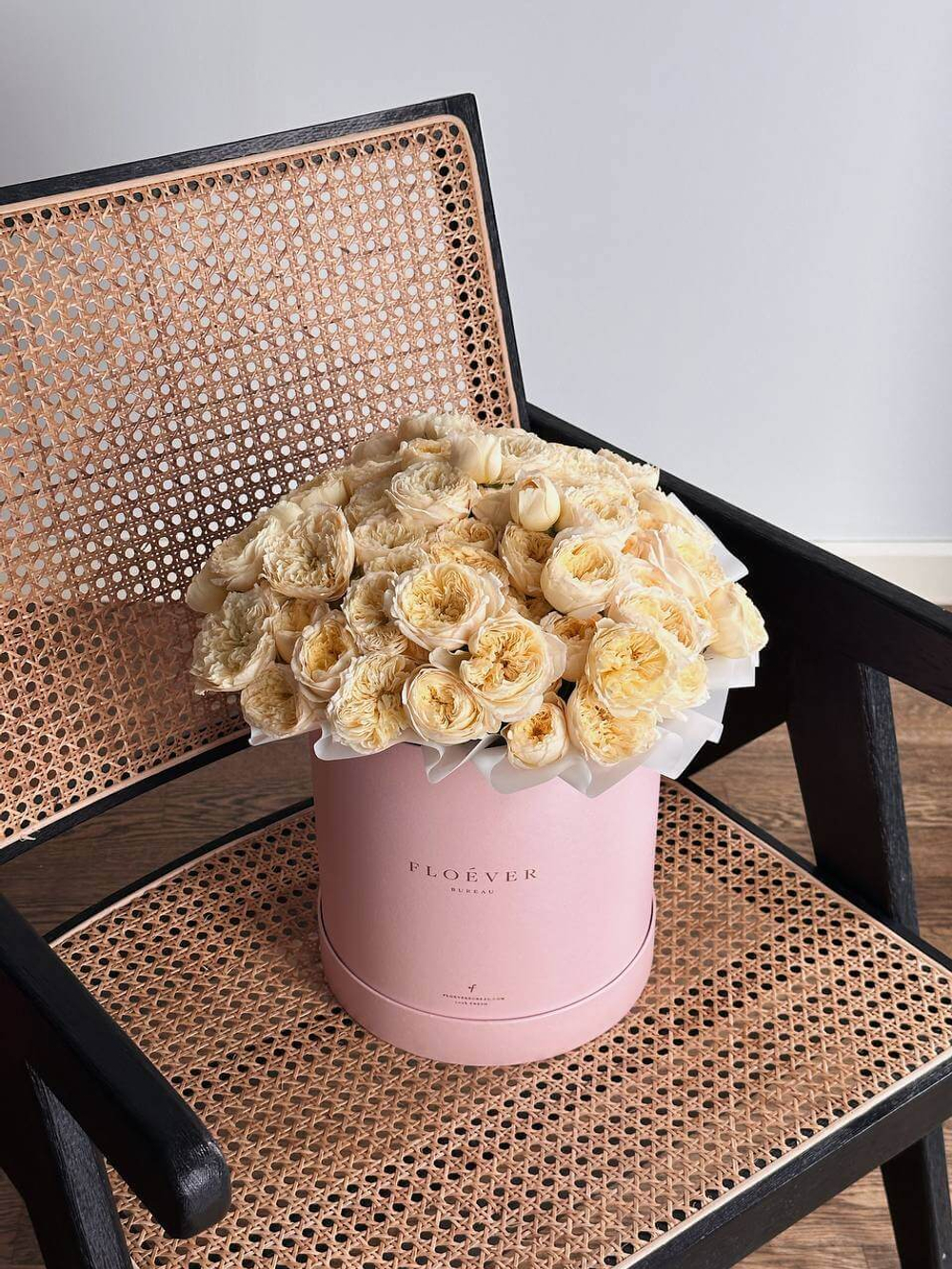 Розы Роял Парк в коробке XL