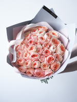 Розы Гравити в букете XL