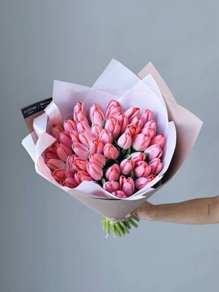 Тюльпаны темно-розовые в букете M