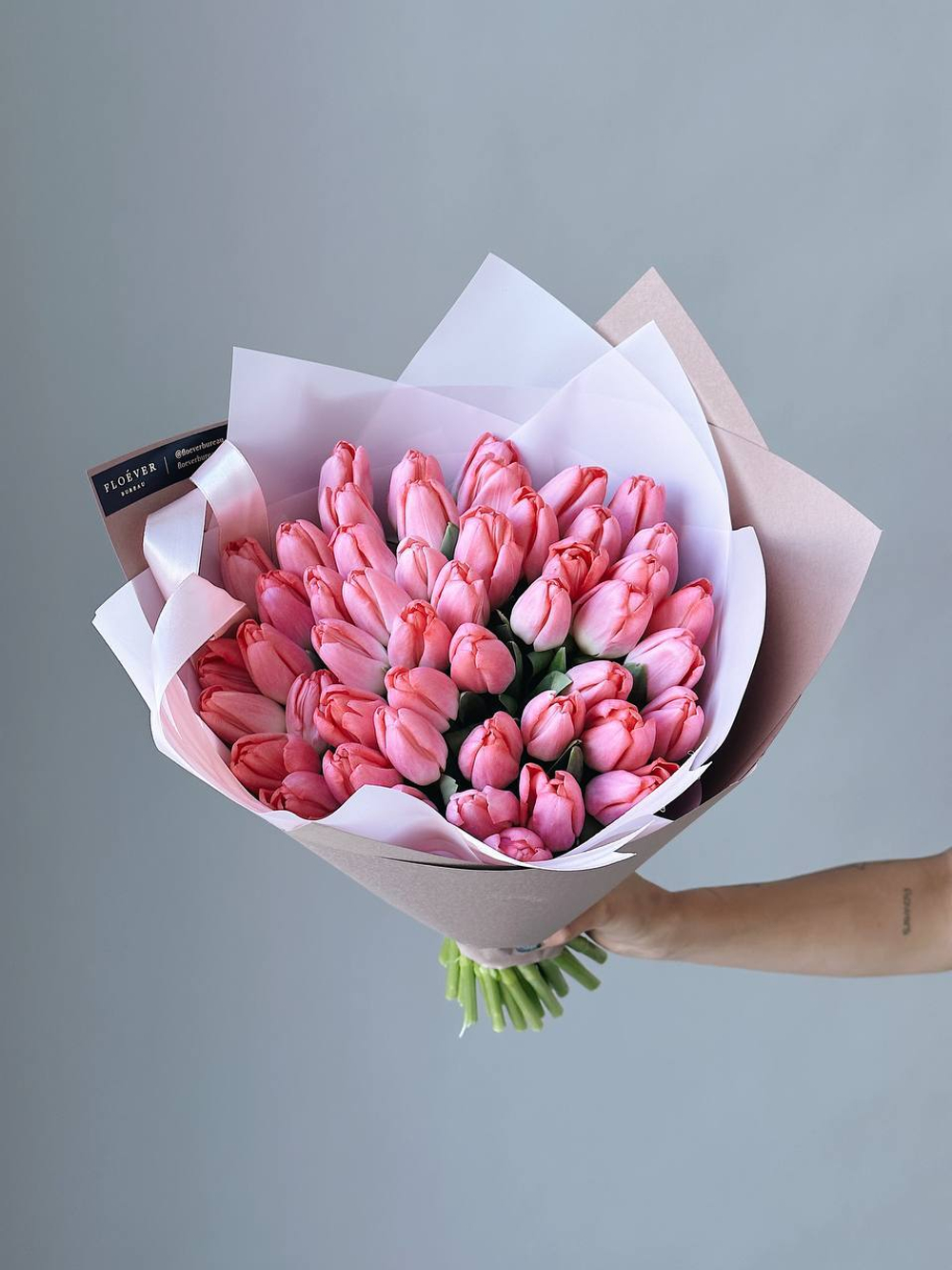 Тюльпаны темно-розовые в букете M