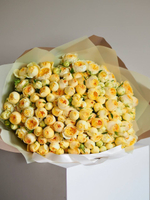 Пионовидные розы Сильва Санни в букете XL