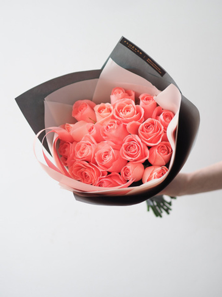 Розы Карина в букете S