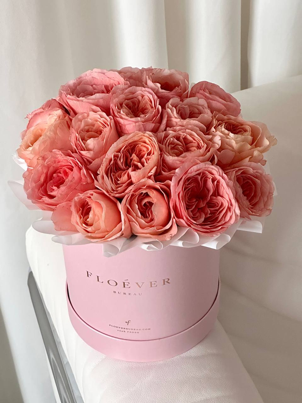 Розы Лондон Таймс в коробке М