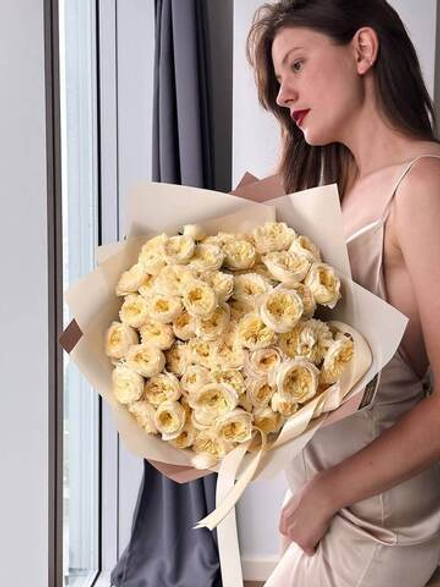 Розы Роял Парк в букете M