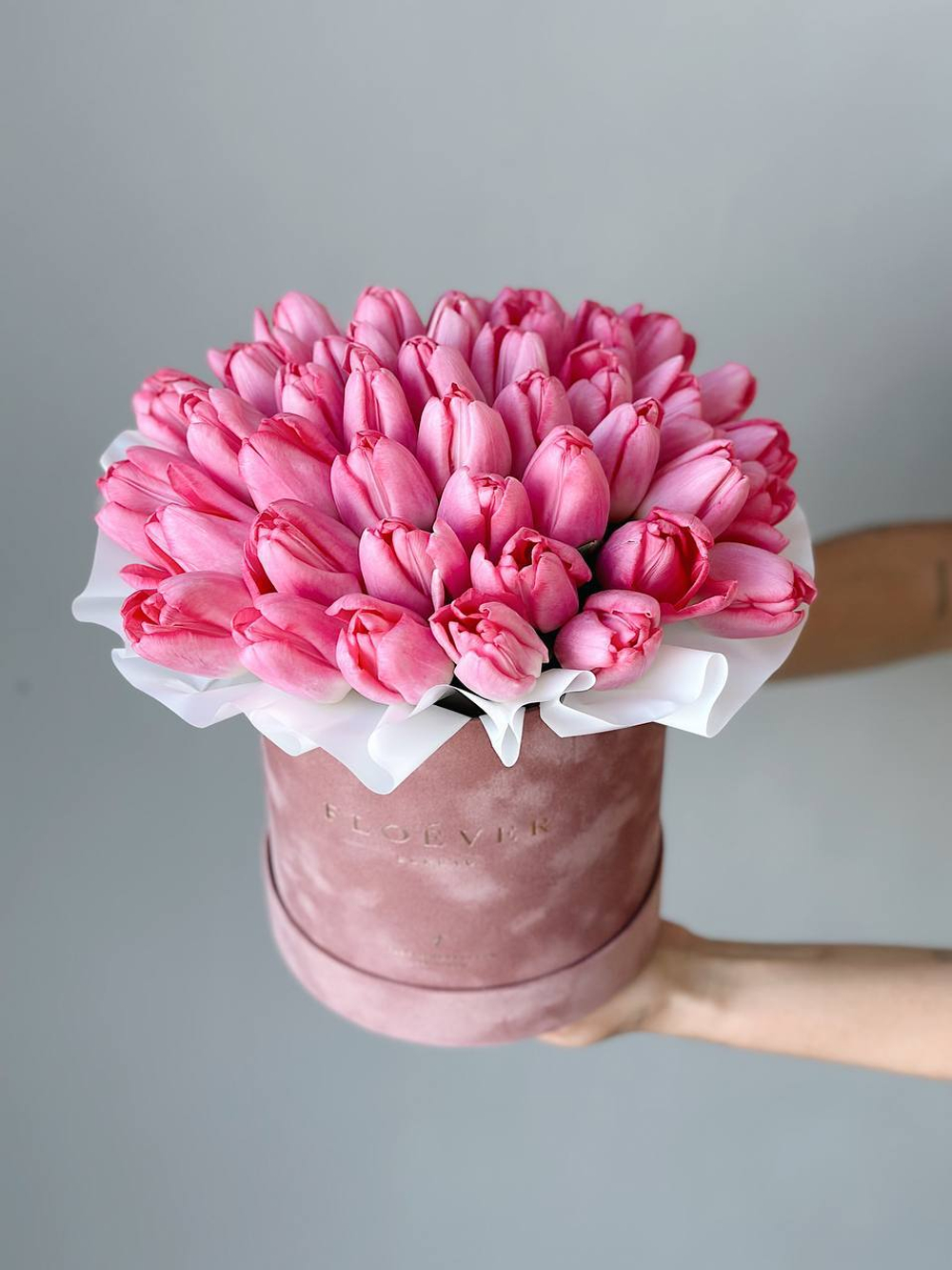 Тюльпаны темно-розовые в коробке M