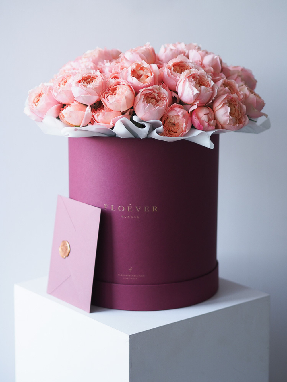 Кустовые розы Джульетта в коробке XL